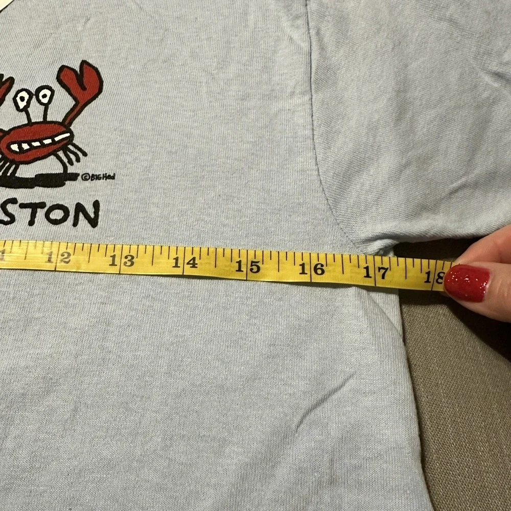 Big‎ Hed Designs Boston Crabby Guy Youth Small T-Shirt Light Blue New NWT